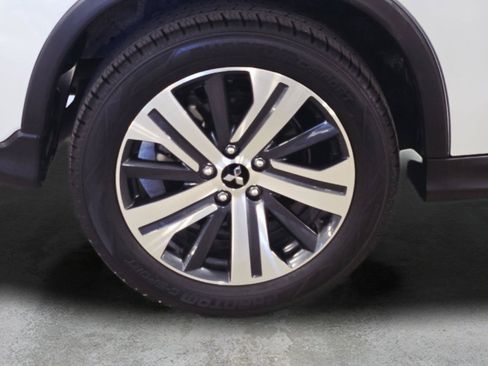 Used 2024 Mitsubishi Outlander Sport ES AWD/4WD image 11
