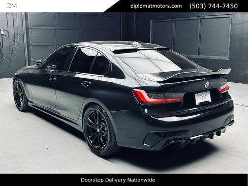Used 2020 BMW M340i RWD image 5