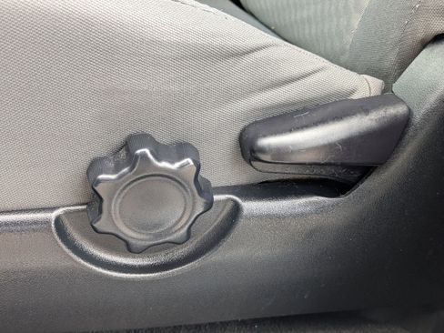 Used 2022 Toyota Tacoma TRD Sport image 19