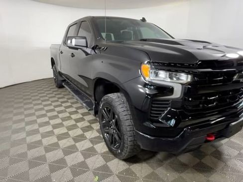Used 2023 Chevrolet Silverado 1500 LT Trail Boss w/ LT Trail Boss Premium Package AWD/4WD image 13