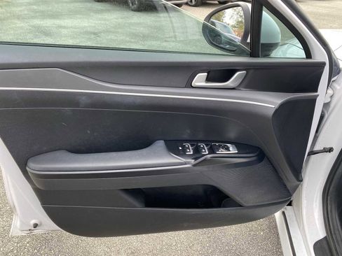 Used 2022 Kia K5 LX image 28