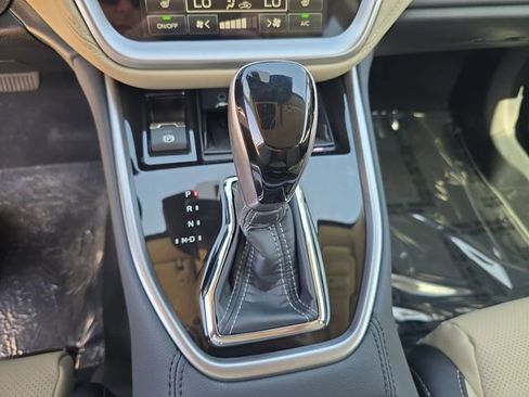 Certified 2025 Subaru Outback Limited image 20