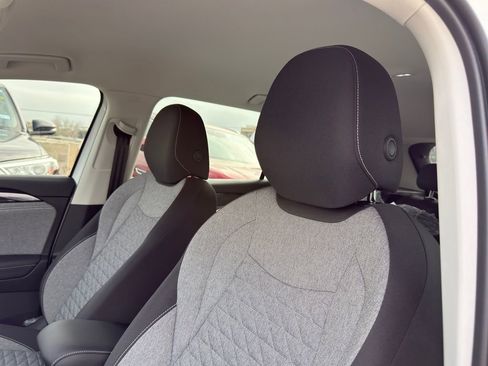 New 2026 Volkswagen Tiguan S image 8