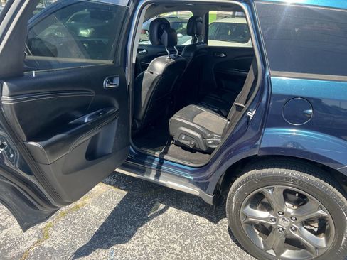 Used 2015 Dodge Journey Crossroad w/ Flexible Seating Group image 10