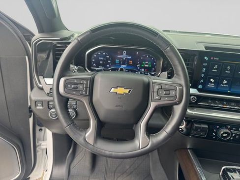 Used 2024 Chevrolet Silverado 1500 High Country AWD/4WD image 11