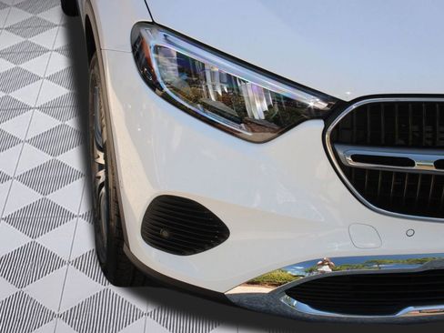 Used 2026 Mercedes-Benz GLC 300 image 11
