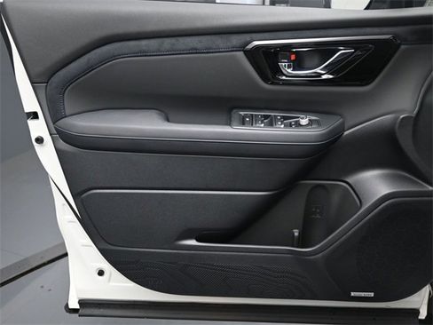 New 2025 Subaru Forester Limited image 20