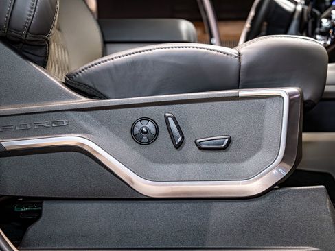 Used 2026 Ford F450 Platinum w/ Platinum Plus Package image 29