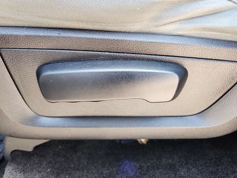 Used 2015 RAM 1500 Express AWD/4WD image 12