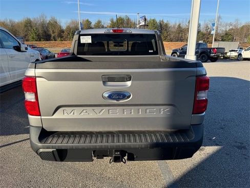 Used 2023 Ford Maverick Lariat w/ Lariat Luxury Package image 6