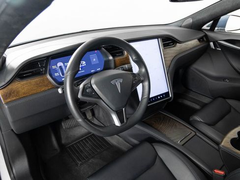 Used 2020 Tesla Model S Long Range image 12