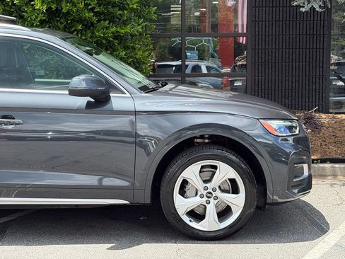 Used 2021 Audi Q5 2.0T Premium Plus w/ Premium Plus Package AWD/4WD image 23