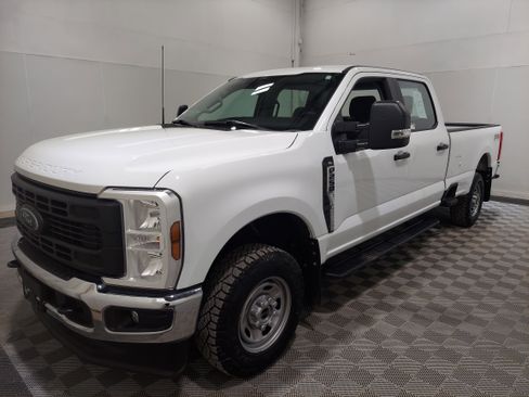 Used 2024 Ford F250 XL w/ XL Chrome Package AWD/4WD image 1