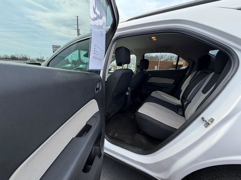 Used 2016 Chevrolet Equinox LT w/ Convenience Package image 11