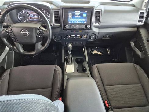 Used 2022 Nissan Frontier SV RWD image 16