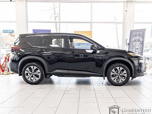 Used 2021 Nissan Rogue SV AWD/4WD image 9
