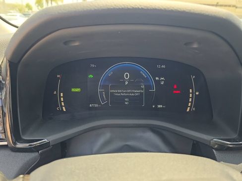 Used 2025 Toyota Camry LE FWD image 14