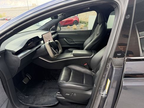 Used 2022 Tesla Model X Plaid AWD/4WD image 12