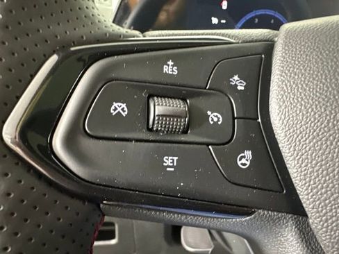 New 2025 Chevrolet TrailBlazer RS w/ Convenience Package image 9