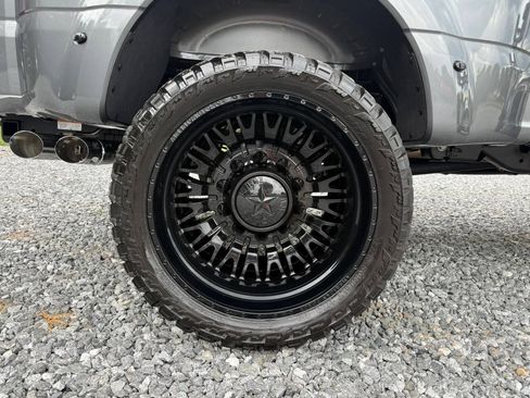 Used 2024 Ford F450 Platinum w/ FX4 Off-Road Package AWD/4WD image 13