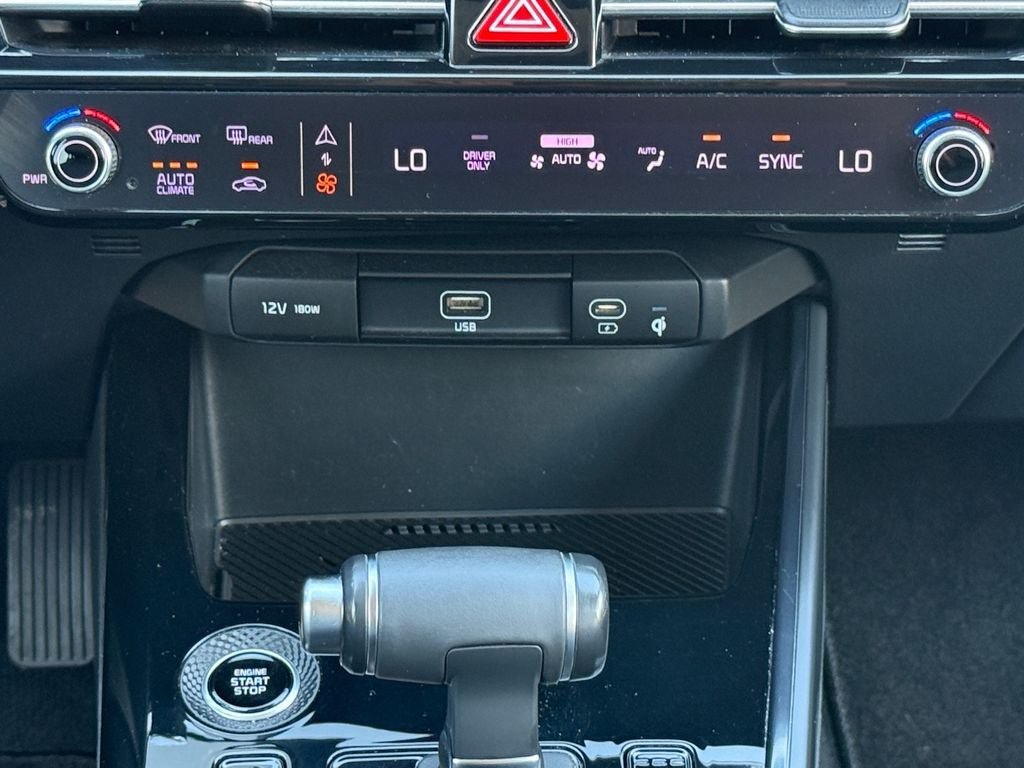 Used 2023 Kia Niro EX FWD image 26