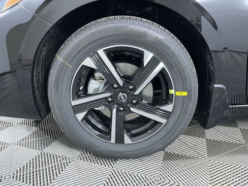 New 2025 Nissan Sentra SV image 24