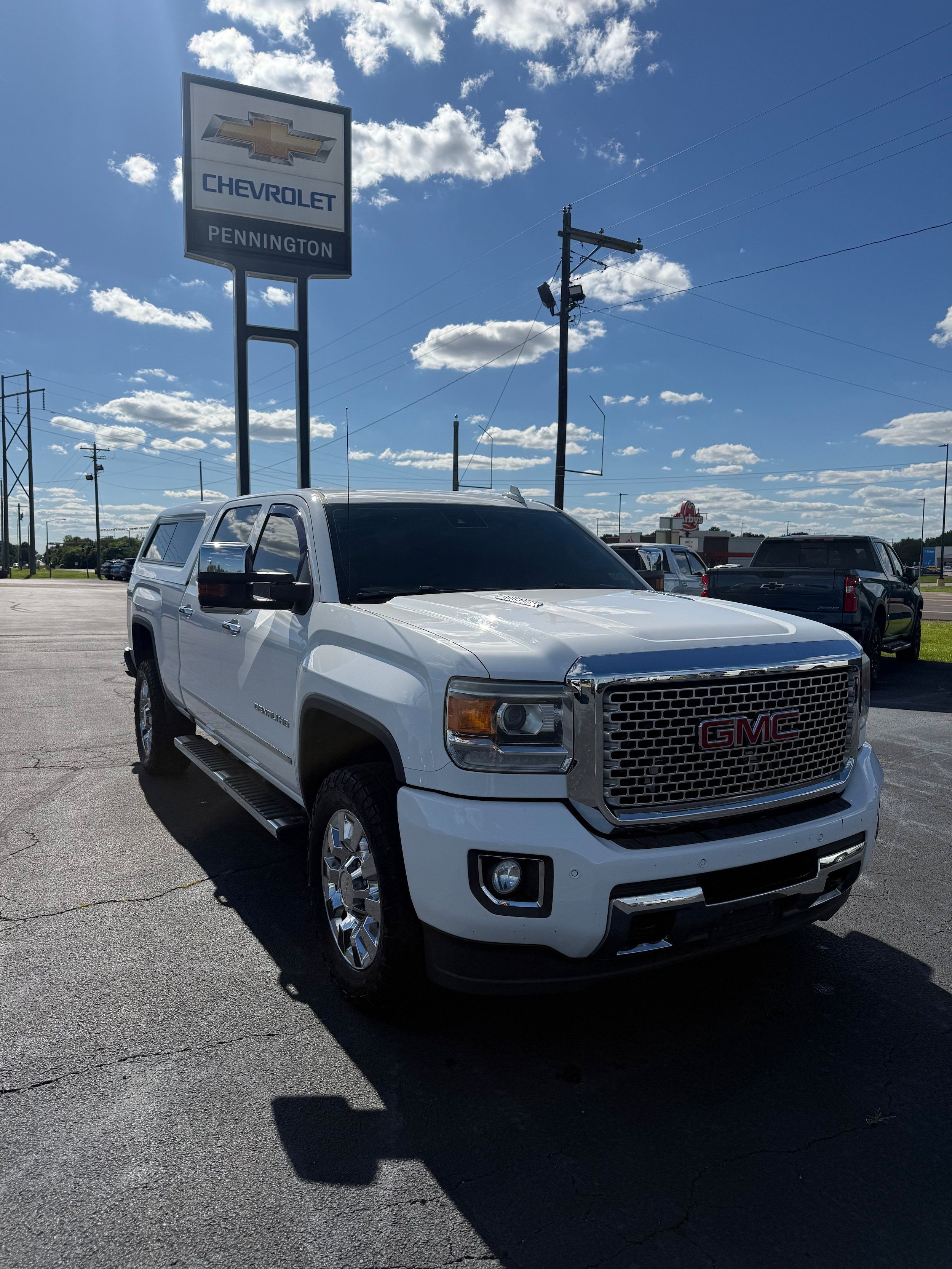 Used 2016 GMC Sierra 2500 Denali w/ Duramax Plus Package AWD/4WD image 1