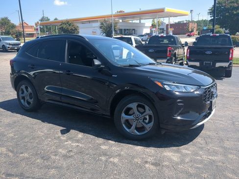 Certified 2024 Ford Escape ST-Line w/ Tech Pack #1 AWD/4WD image 2