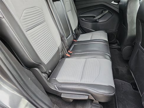 Used 2019 Ford Escape SE image 14