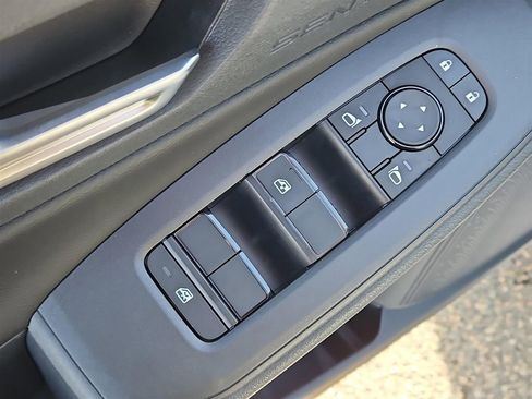 New 2026 Nissan Sentra SV image 8