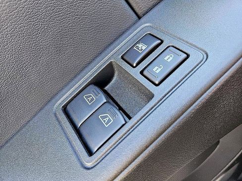 New 2026 Nissan Frontier S image 29