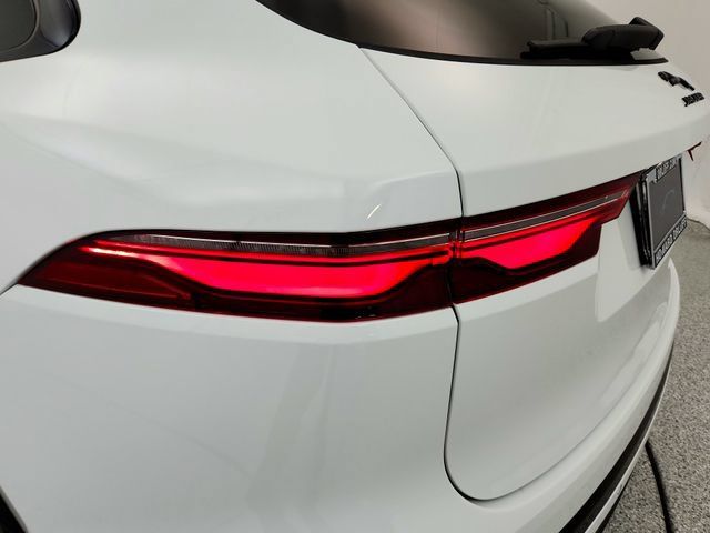Certified 2026 Jaguar F-PACE R-Dynamic S AWD/4WD image 27