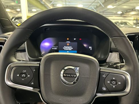 Certified 2023 Volvo C40 P8 Recharge Ultimate AWD/4WD image 12