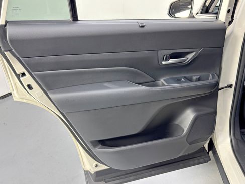 Used 2024 Toyota Grand Highlander XLE image 42