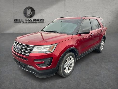 Used 2017 Ford Explorer FWD image 3