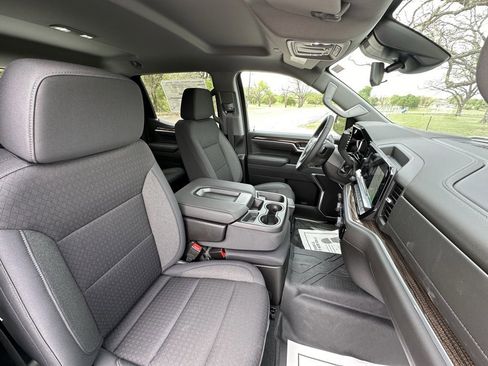 New 2025 Chevrolet Silverado 1500 LT image 11