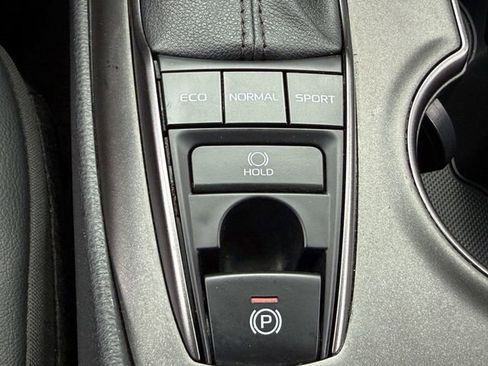 Used 2022 Toyota Camry XSE image 23