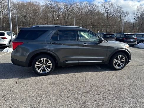 Used 2020 Ford Explorer Platinum w/ Premium Technology Package image 9