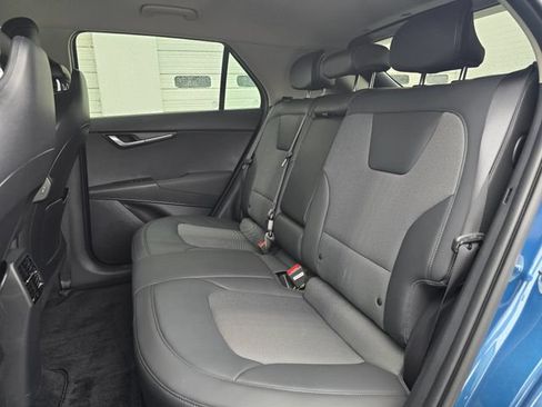 Certified 2024 Kia Niro Wind w/ Wind Preserve Package FWD image 19