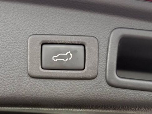 Used 2018 Subaru Forester 2.5i Limited w/ Popular Package #2 AWD/4WD image 16