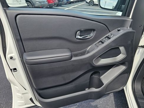 New 2026 Nissan Frontier SV w/ SV Convenience Package image 13