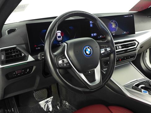 Certified 2023 BMW i4 eDrive35 RWD image 31