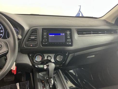 Used 2019 Honda HR-V LX image 32