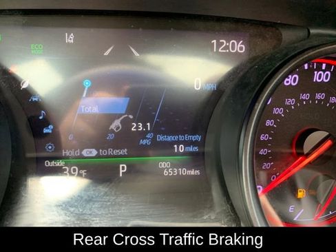 Used 2021 Toyota Camry XSE w/ Navigation Package image 19