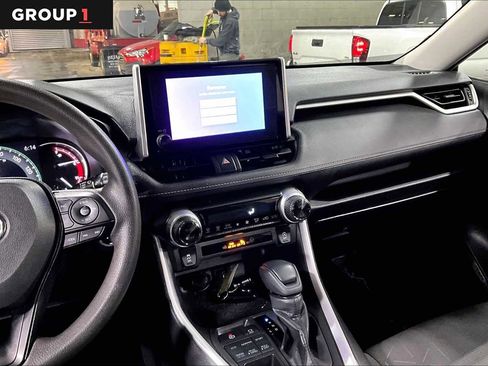 Used 2024 Toyota RAV4 XLE image 7