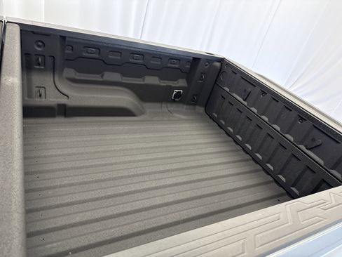 Used 2024 Chevrolet Colorado ZR2 w/ ZR2 Convenience Package III image 20