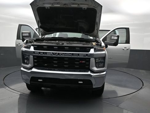 Used 2023 Chevrolet Silverado 2500 LT AWD/4WD image 36