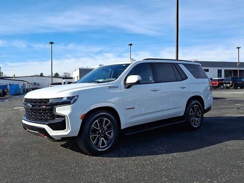 Used 2024 Chevrolet Tahoe Z71 w/ Z71 Off-Road Package image 2