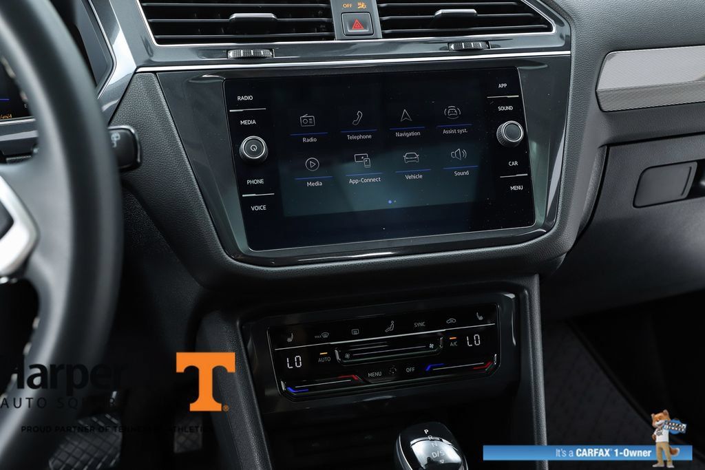 Used 2023 Volkswagen Tiguan SE w/ Panoramic Sunroof Package FWD image 63