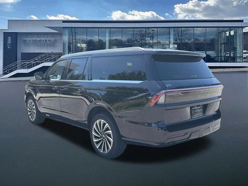 New 2027 Lincoln Navigator L Black Label AWD/4WD image 5
